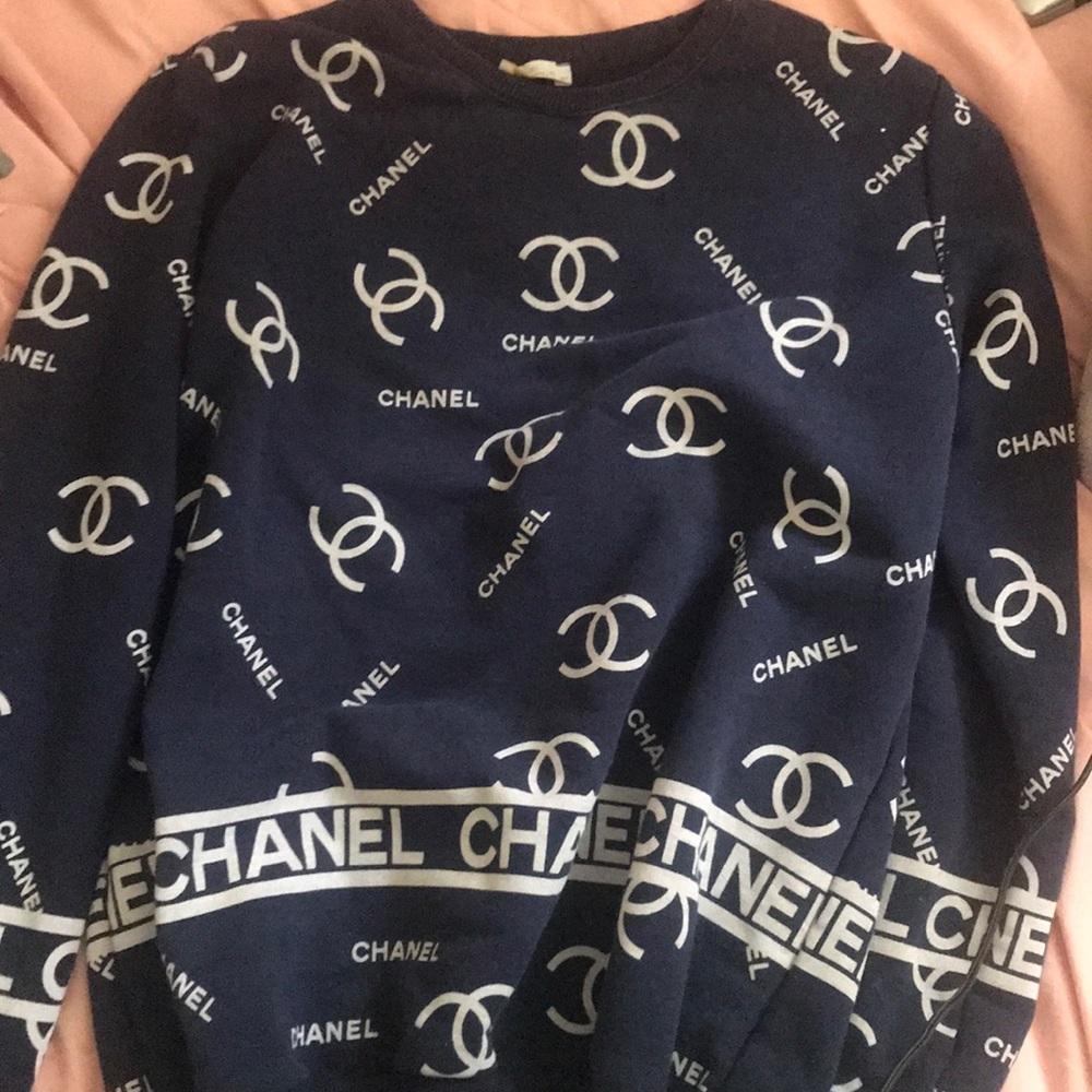 Chanel sweater